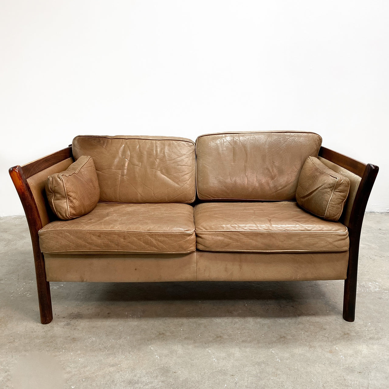 Mid Century Danish 2 Seater Tan Leather Sofa Lounge