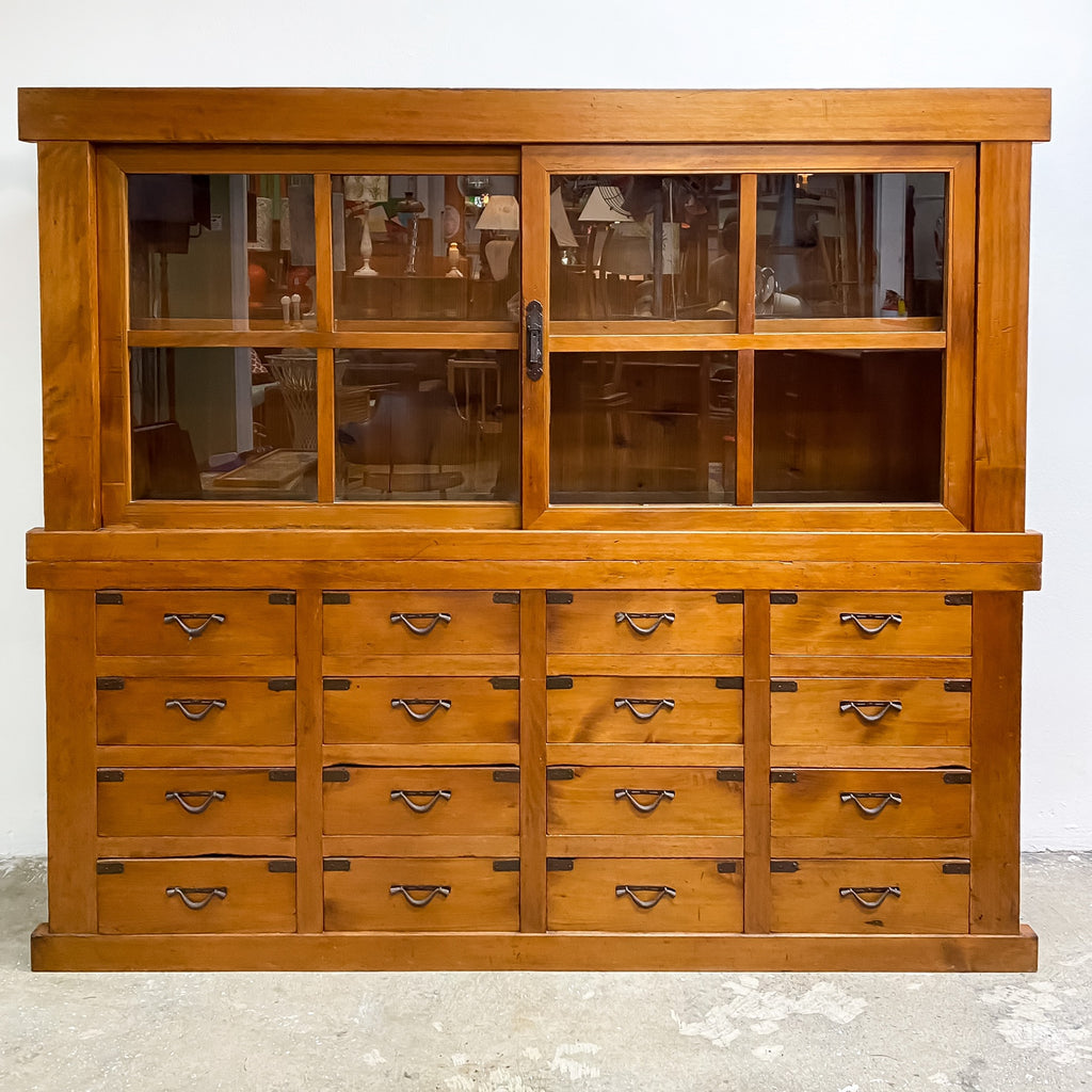 Early 20th Century Vintage Japanese Tansu Cabinet