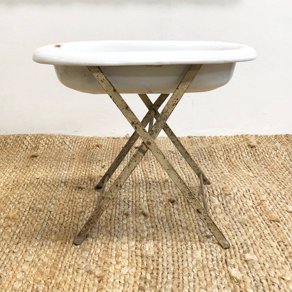 Vintage Enamelware Enamel Baby Bath w/Strand