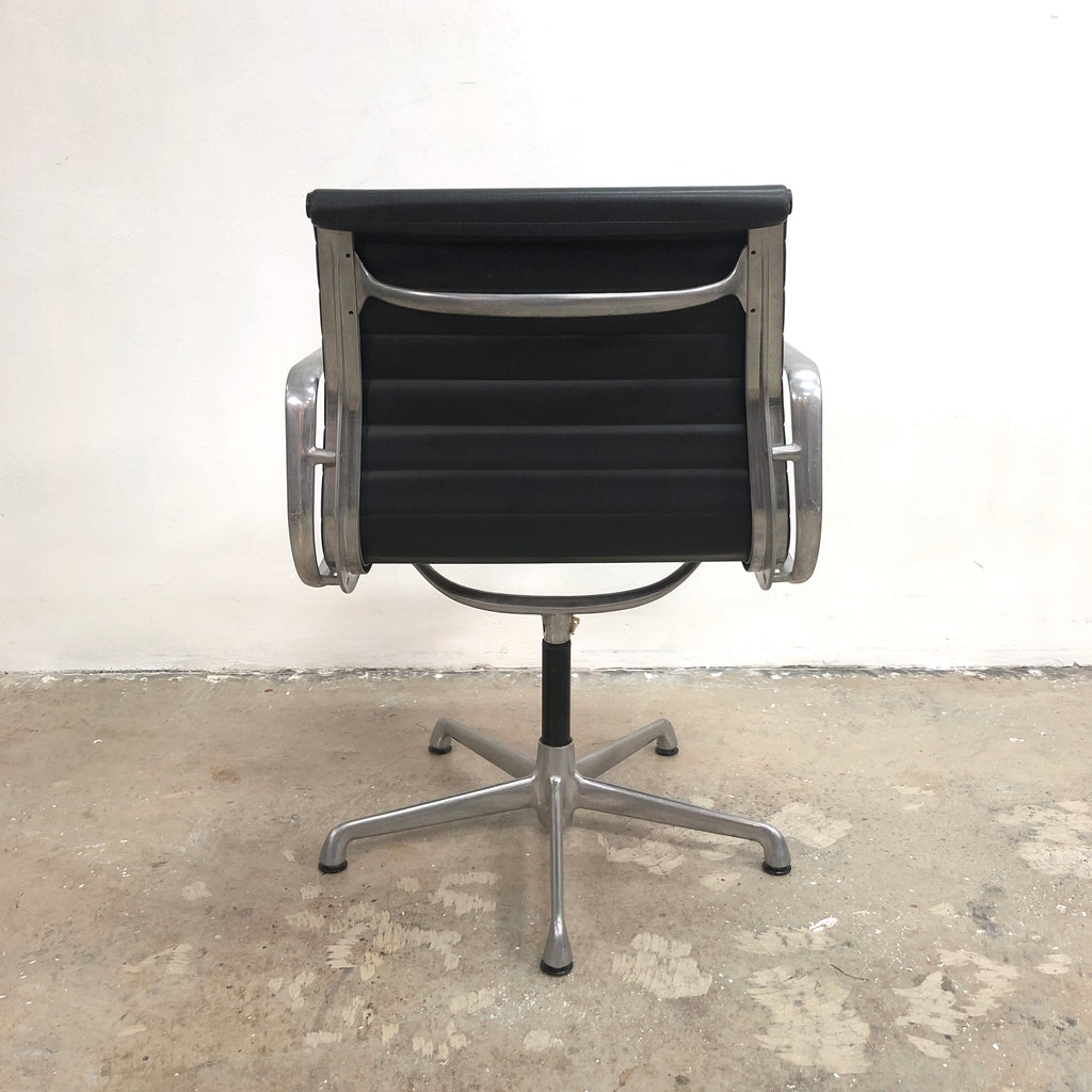 Genuine Eames Group Chair ICF Italy