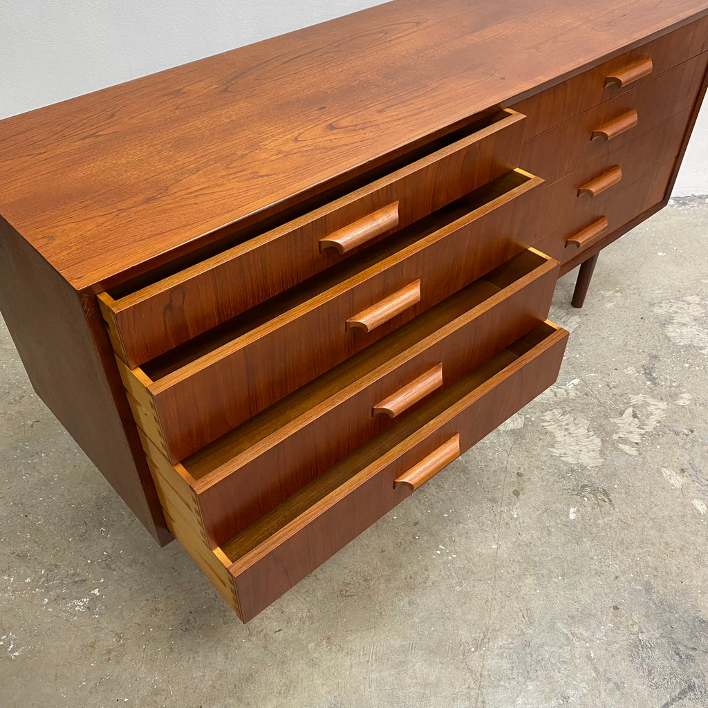 Restored Mid Century Chest Of Eight Drawers