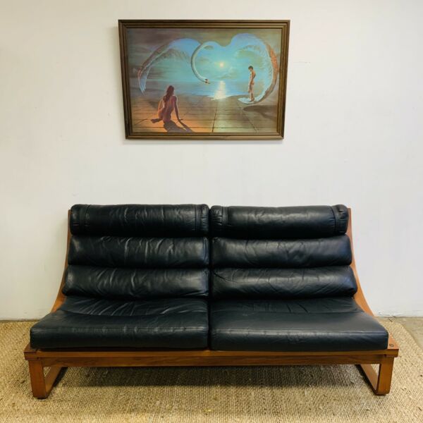 Iconic Mid Century Tessa T4 Black leather lounge
