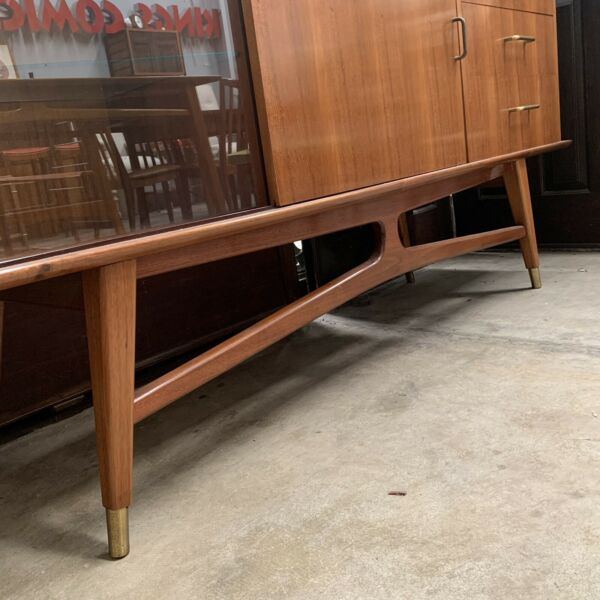 Stunning Mid Century 1960’s Sideboard