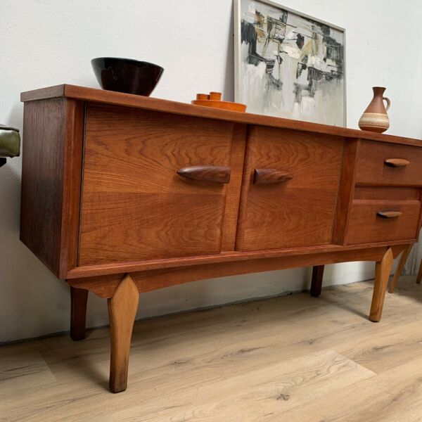 Stunning compact Mid Century Sideboard Buffet