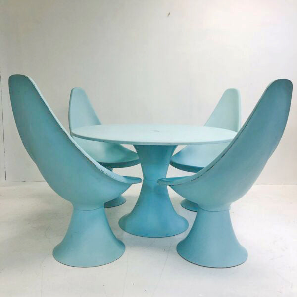 Retro 1960’s Outdoor Fibreglass Dining Suite Table and Chairs