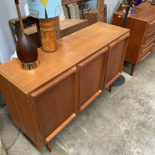 Vintage Bespoke Chiswell Sideboard Retro Mid Century